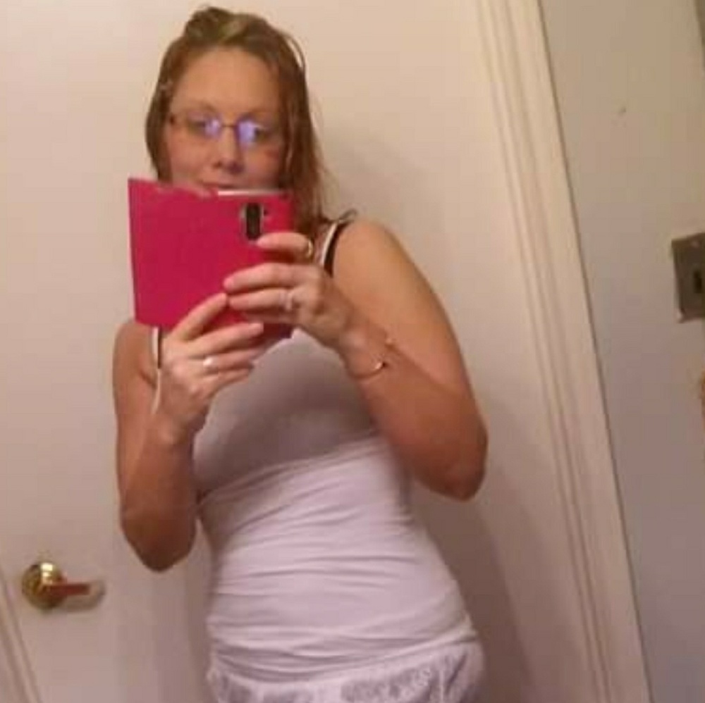 BEWARE Of Brandi Henricks THIEF! - Picture 4 of 8